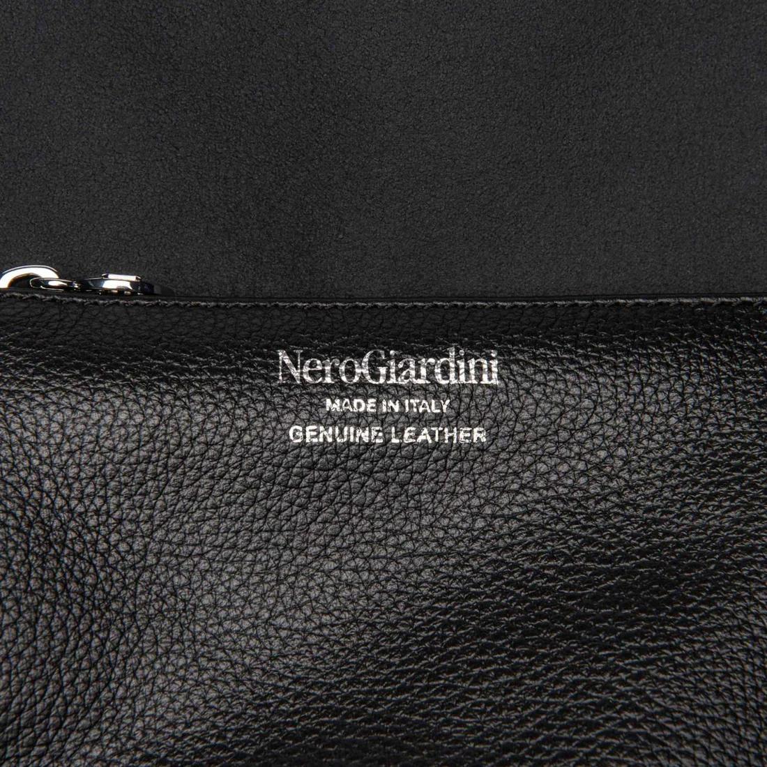 Borsa da Donna - NEROGIARDINI Art. I544032D 100 NERO Modello HOBO