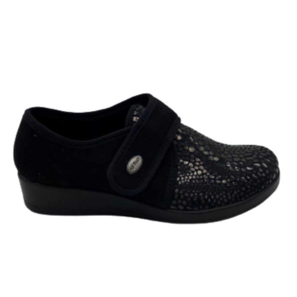 pantofola chiusa da donna nera con rialzo di 3.5 cm