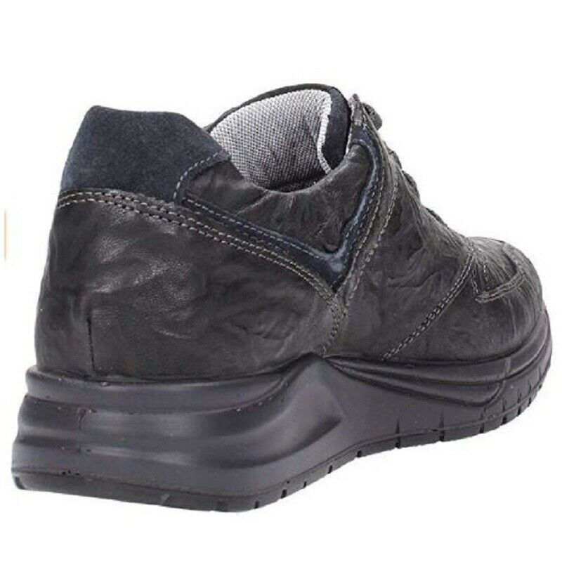 IGI&CO - Art. 67270- sneakers uomo fatto conn Materiale esterno Pelle, Fodera in Tessuto suola in Gomma e Chiusura con lacci.