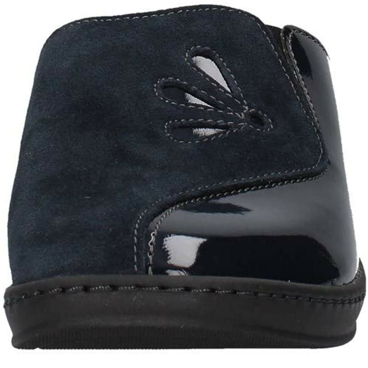 Cinzia Soft- pantofola da donna nera scamosciata e pelle nera lucida, senza chiusura. Il tacco ideato in un'altezza di 5 cm