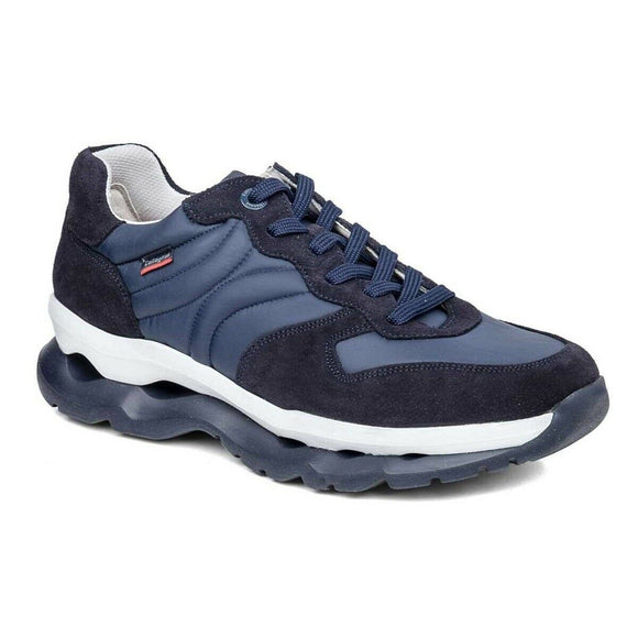 Sneakers da uomo colore blu allacciata in camoscio, tessuto morbido con doppio fondo e con suola allargabile fino a 8 mm in base al proprio peso specifico 