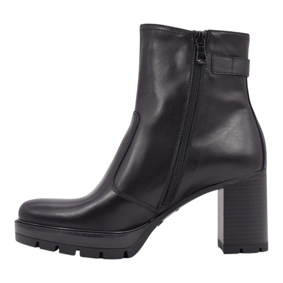 Scarpe da Donna - NERO GIARDINI Art. I618042D 100 NERO Stivaletti