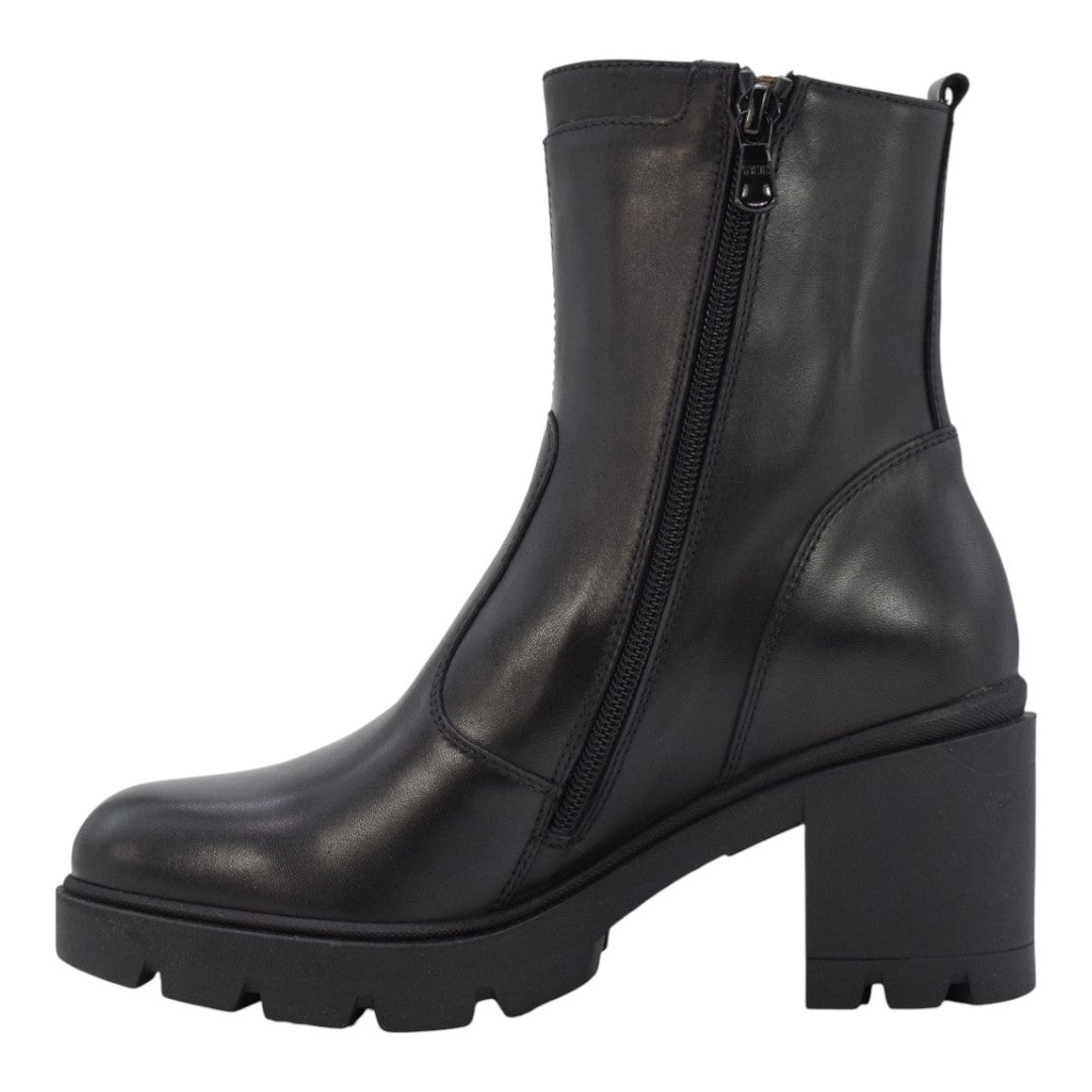 Scarpe da Donna - NEROGIARDINI Art. I514880D 100 NERO Stivaletti