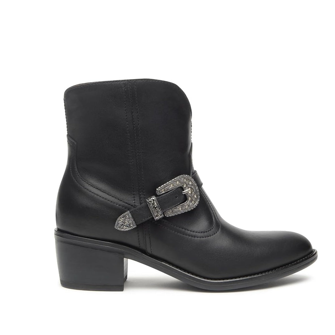 Scarpe da Donna - NEROGIARDINI Art. I513900D 100 NERO Stivaletti