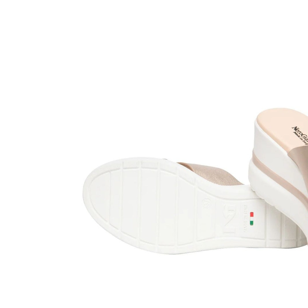Scarpe da Donna - NERO GIARDINI Art. E615955D 675 SAND Sandali